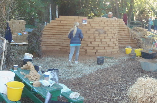 Interested in earth building? Come to EBUKI’s mini Clayfest 2019 in Wales!