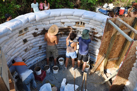 Rendering an earthbag roundhouse using clay earthbag5
